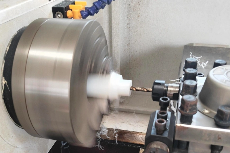 CNC turning plastic parts