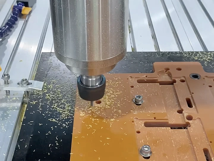 Benefits of CNC plastic parts for lightweight insulating and wear resistant applications