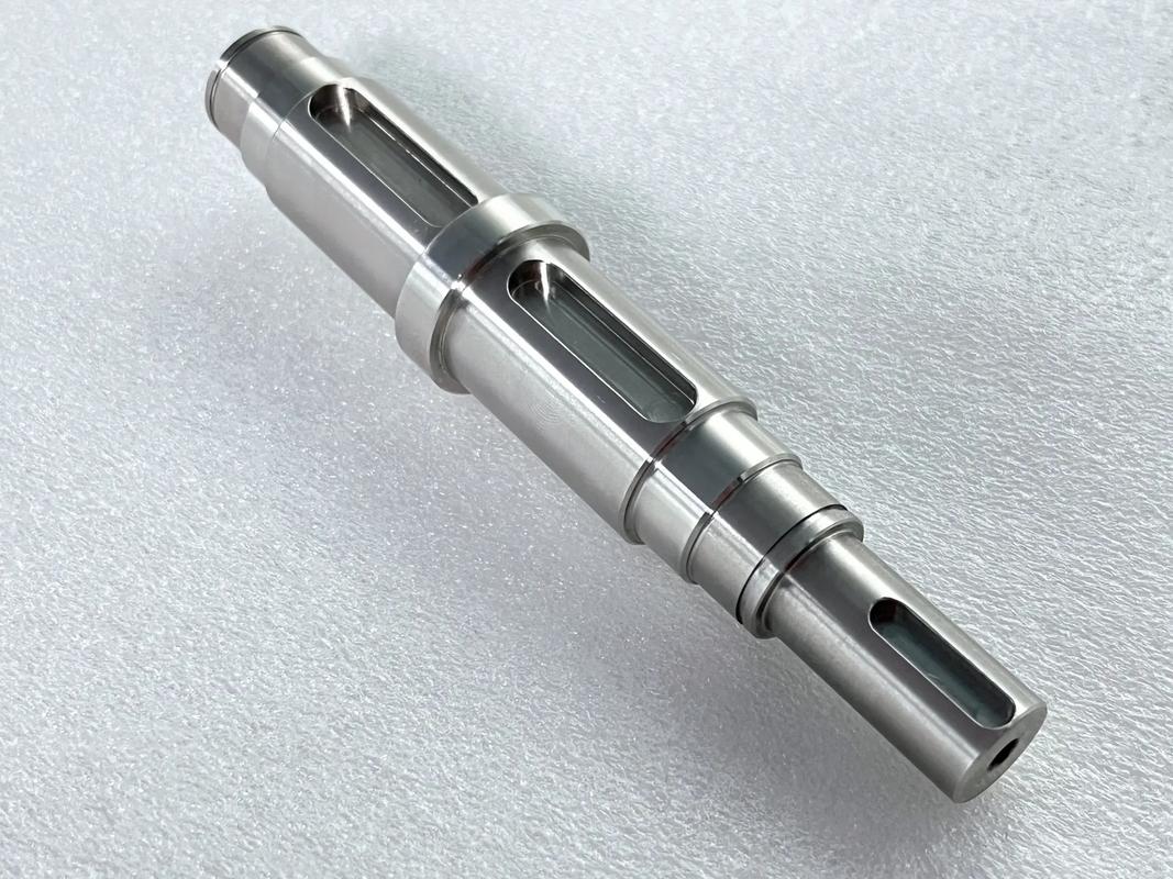 Precision CNC stainless steel shaft manufacturing